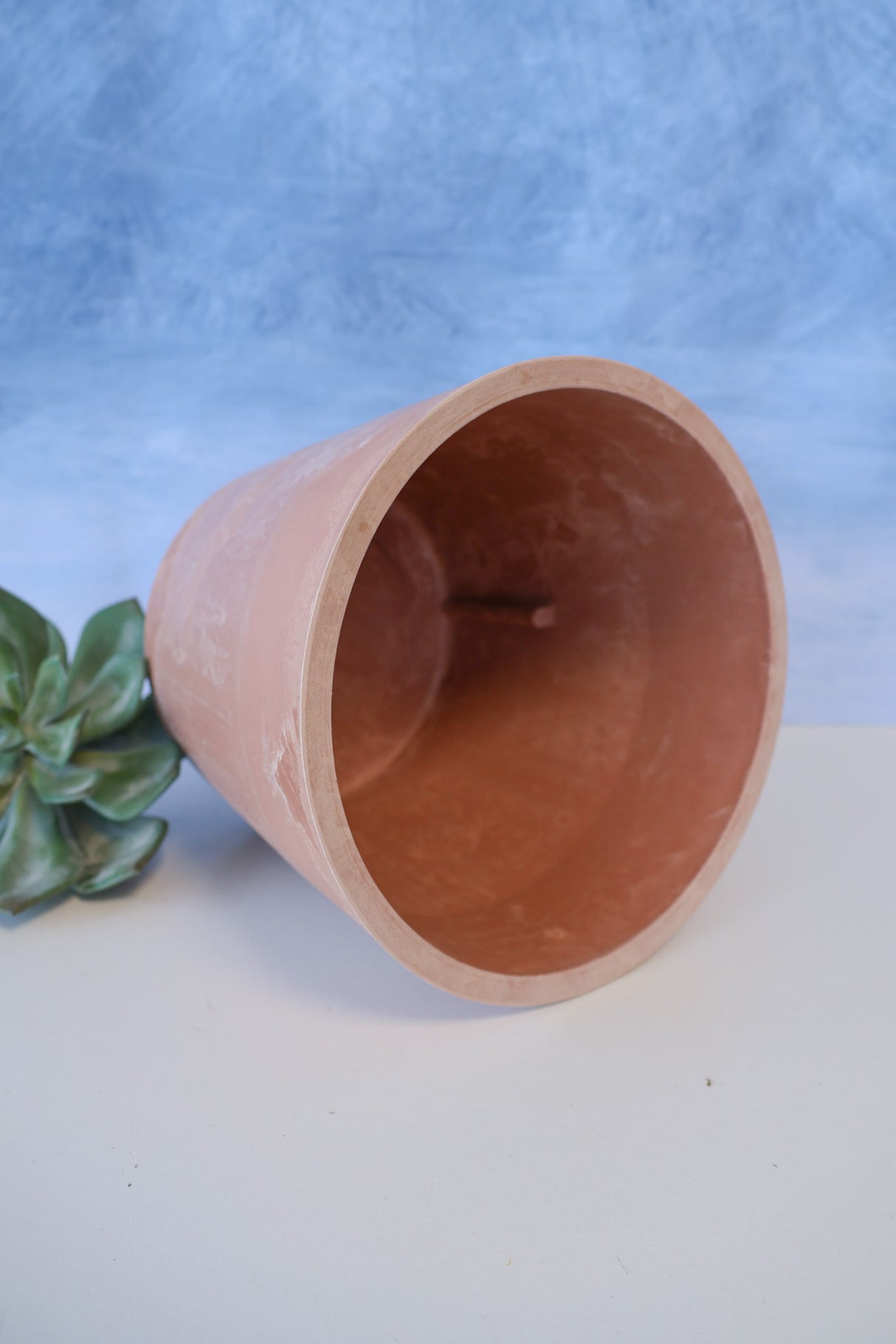 Susie Flower Pot