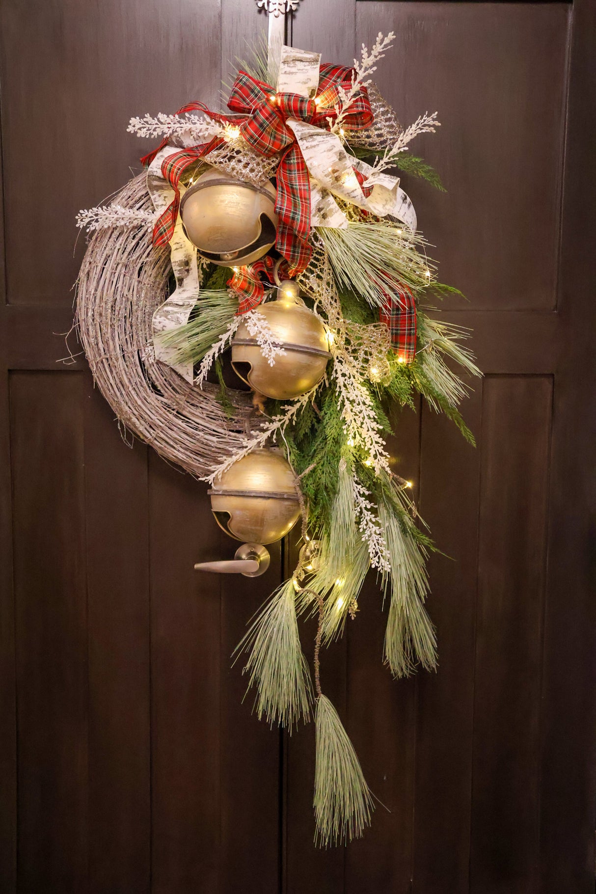 50" Frosted Long Needle Pine Drop Garland