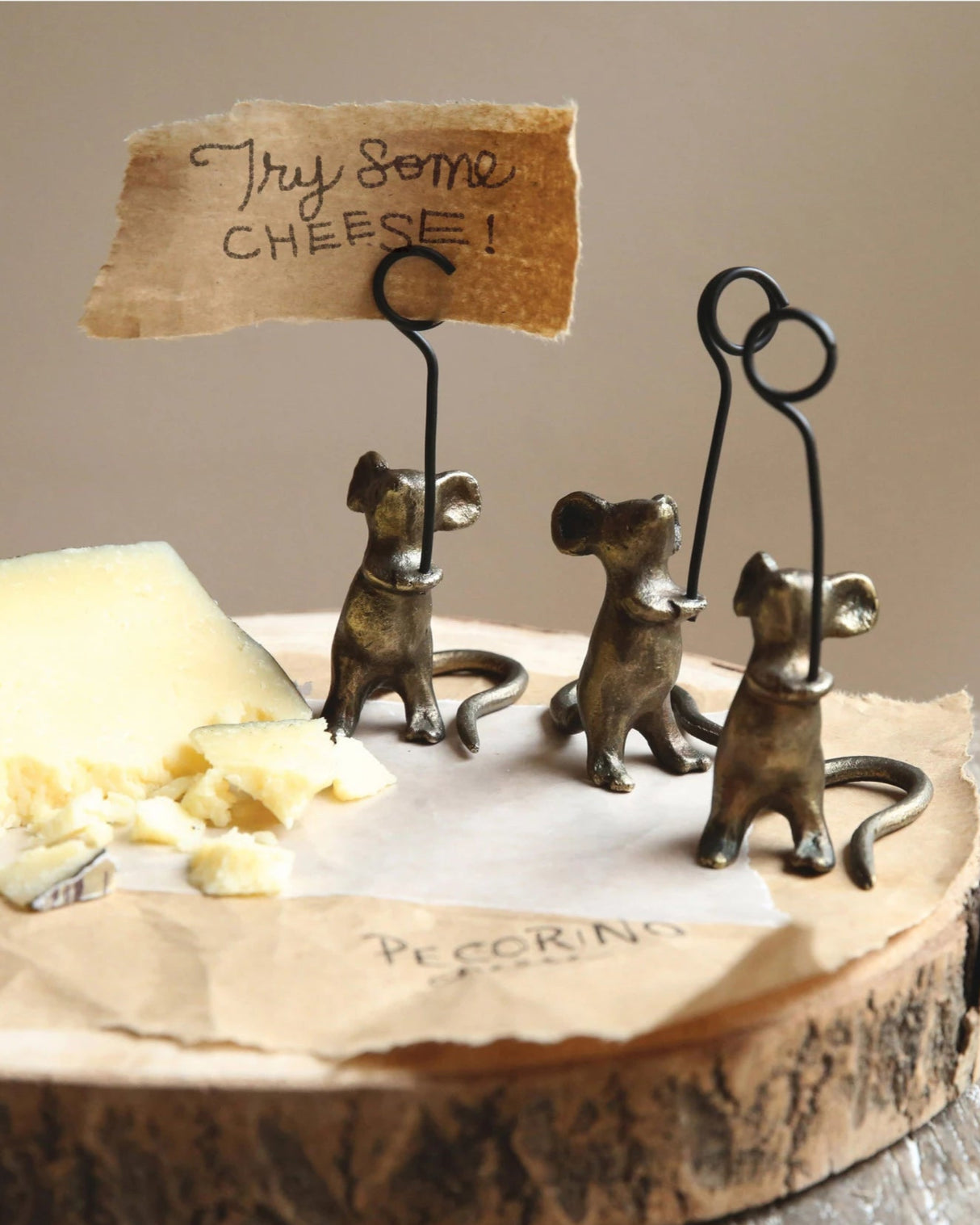 Cast Iron Mouse Card Holder