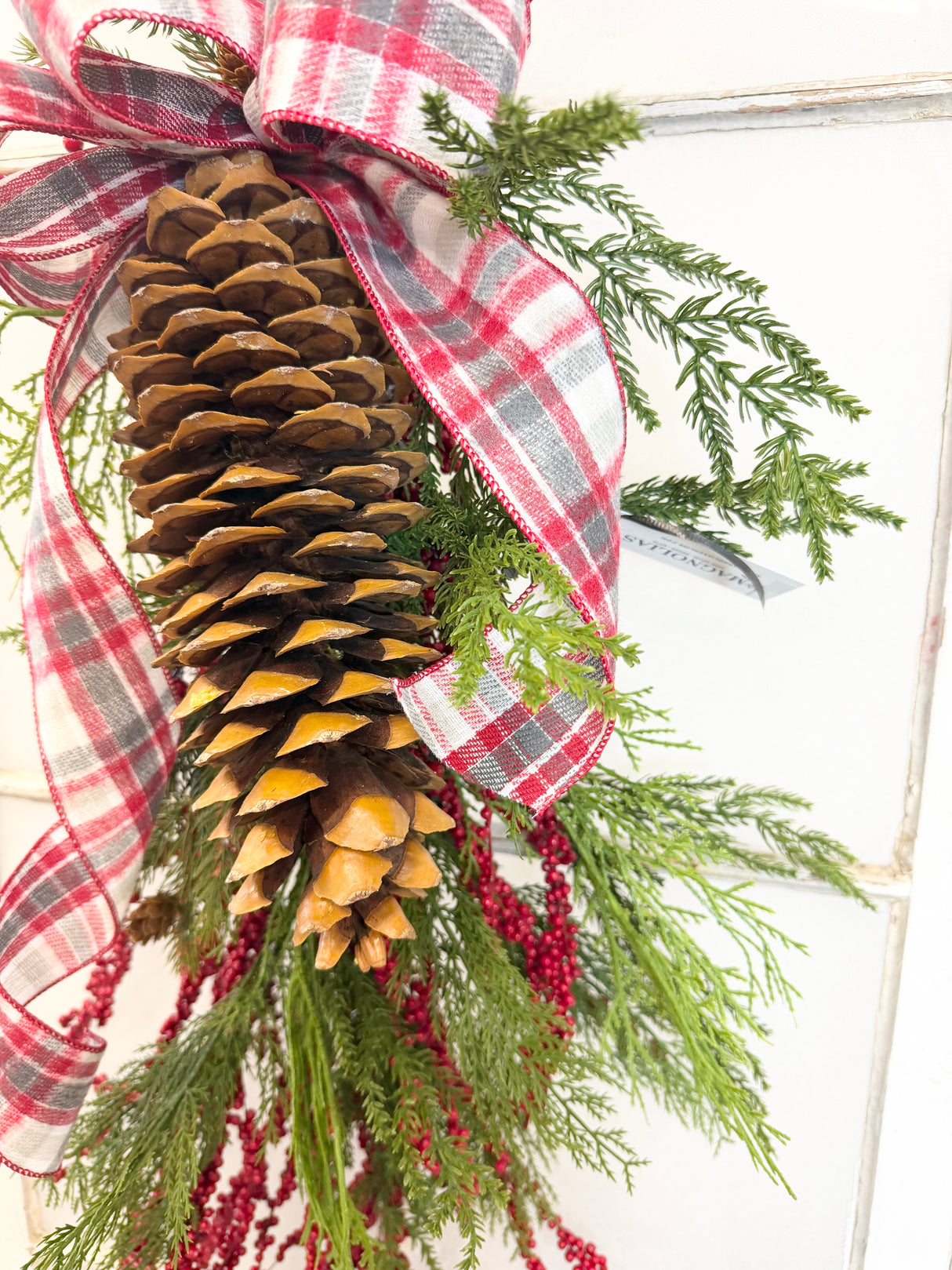 41" Pinecone Beauty Swag
