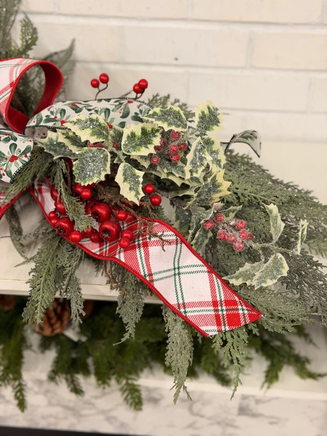 36" Under the Mistletoe Swag