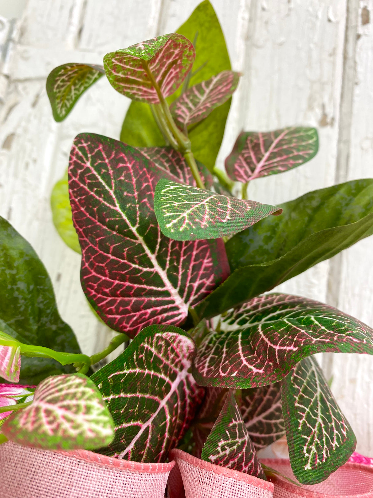 28" Cheery Cottage Swag