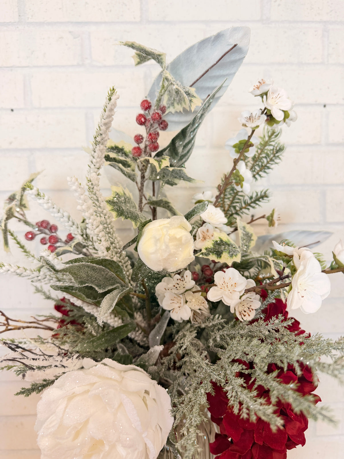29" Yuletide Romance Drop-In