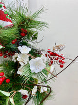 21" Mistletoe Wishes Wreath