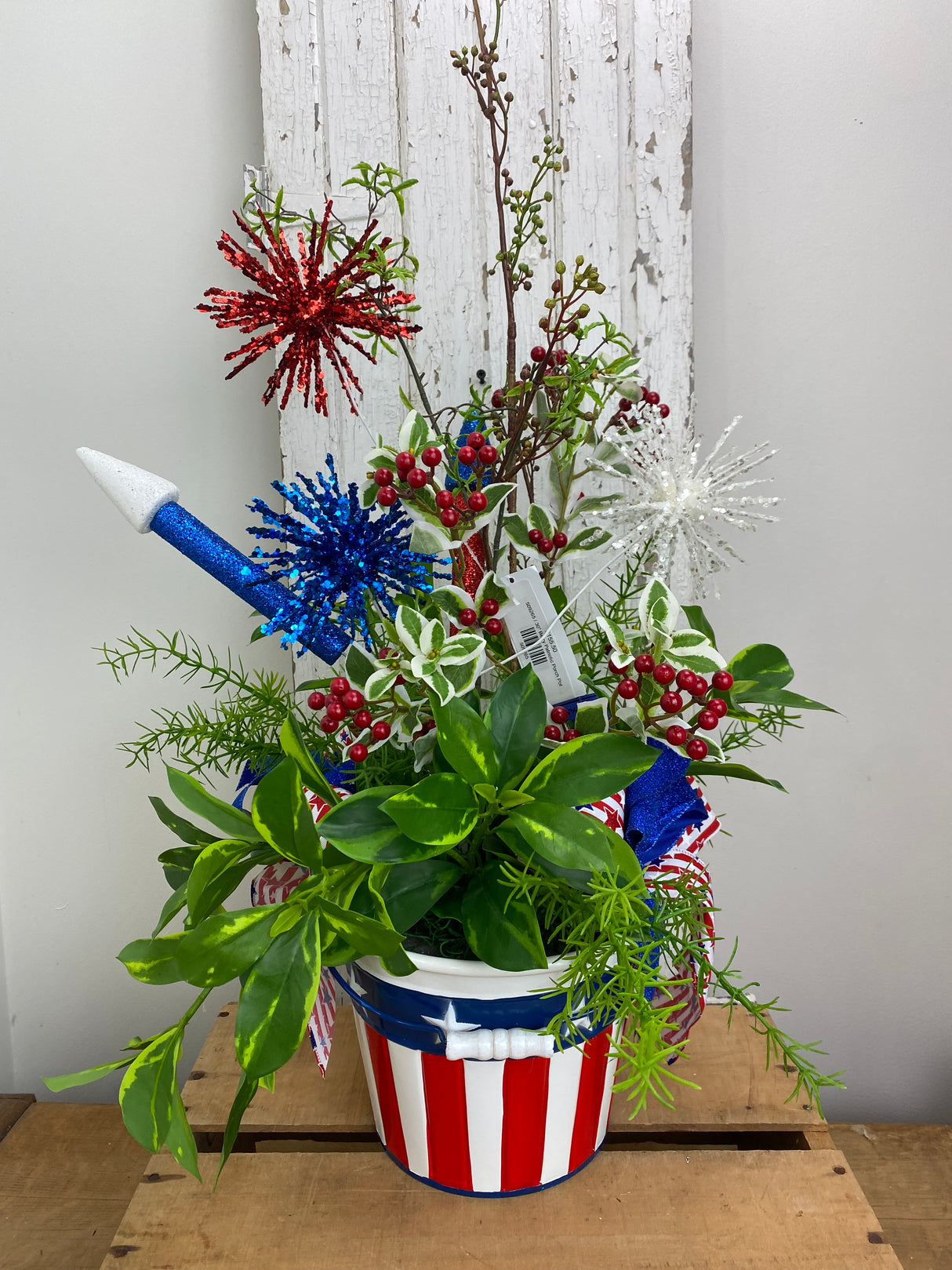 30" Berry Patriotic Porch Pot