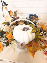 24" Hey There Pumpkin Centerpiece