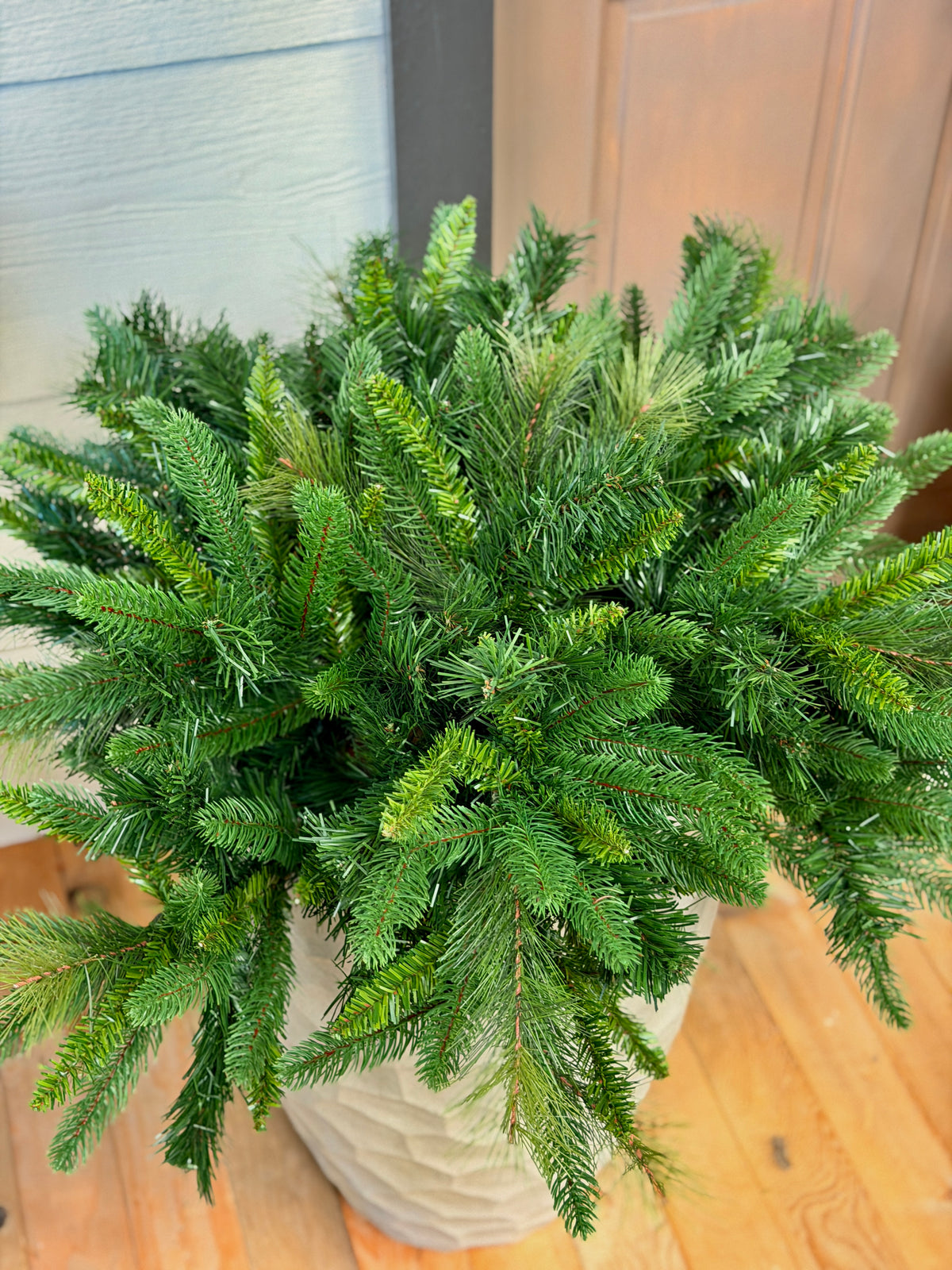 Pine Porch Pot Cover
