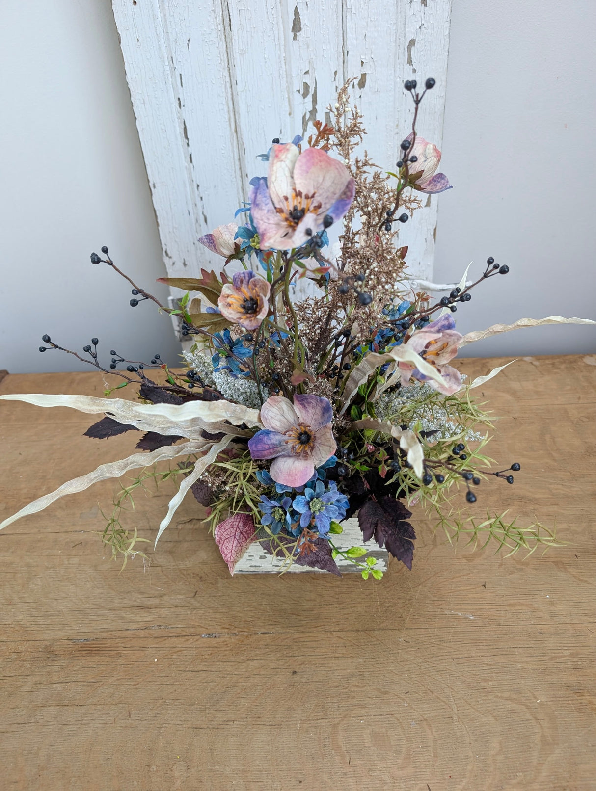 17" Fall Breeze Centerpiece
