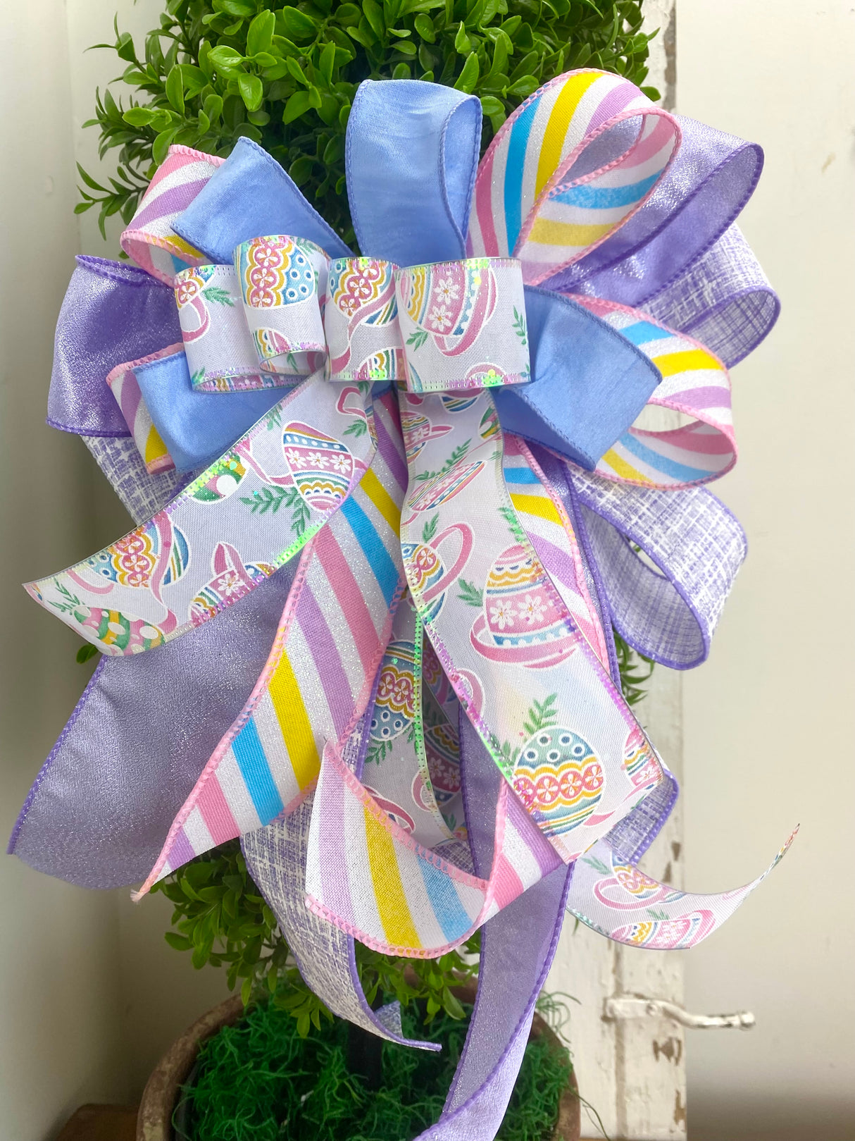 16" Lavender Egg Hunt Delight Bow