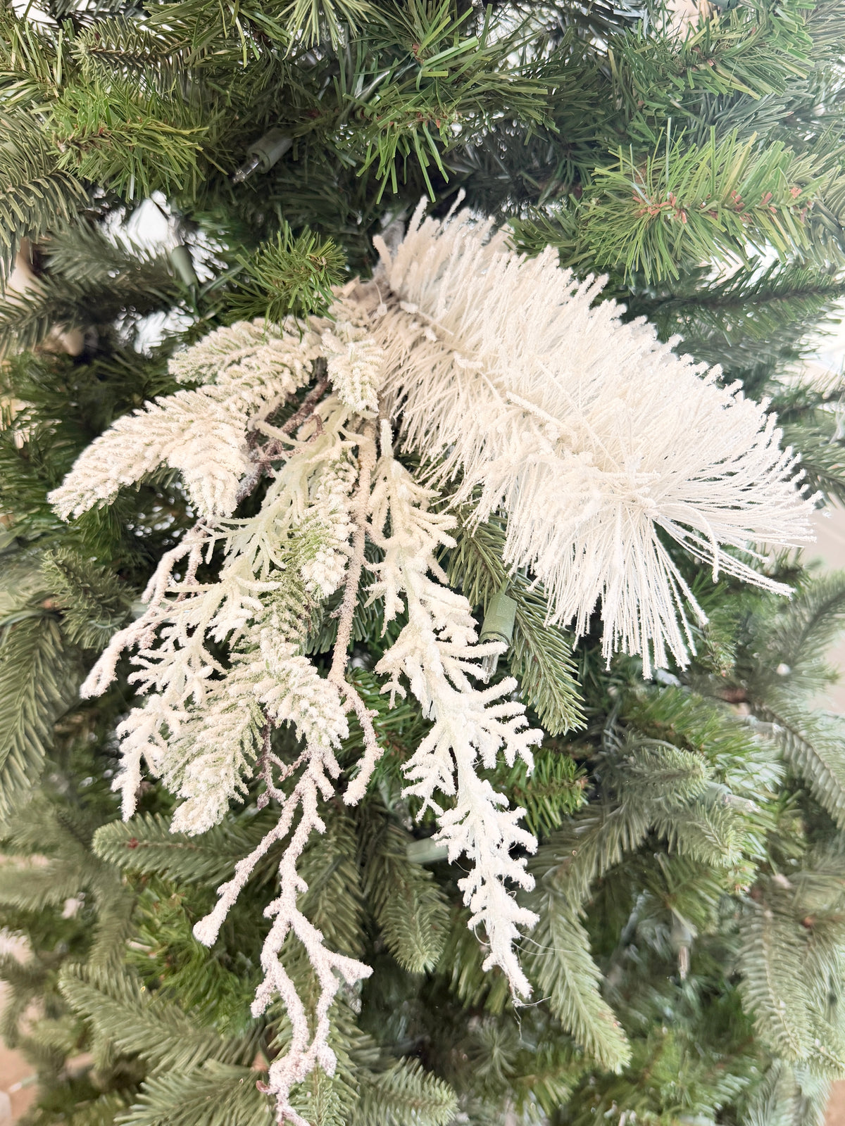 Polar Snow Pine Pick