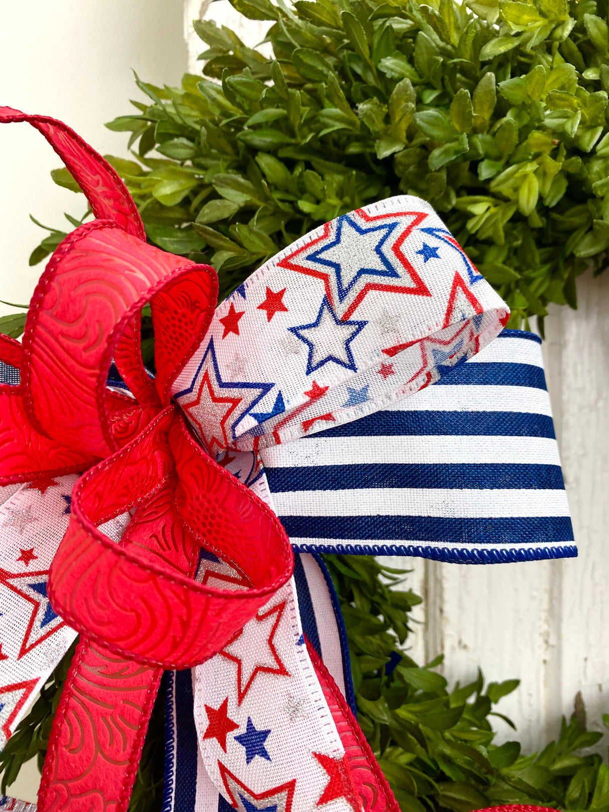 13" Sparkles and Stripes Bow