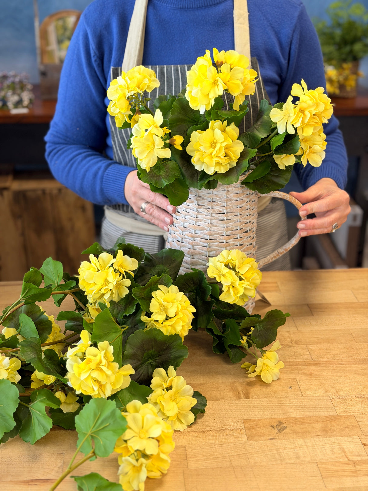 UV Protect Real Touch Yellow Geranium Bush