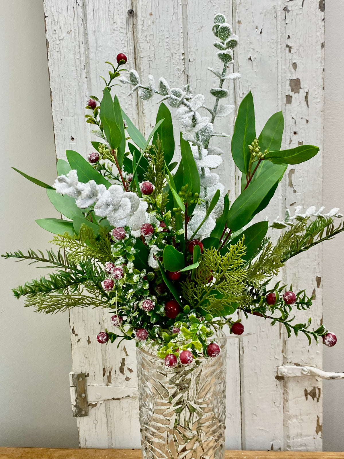 24" Mistletoe Magic Drop In