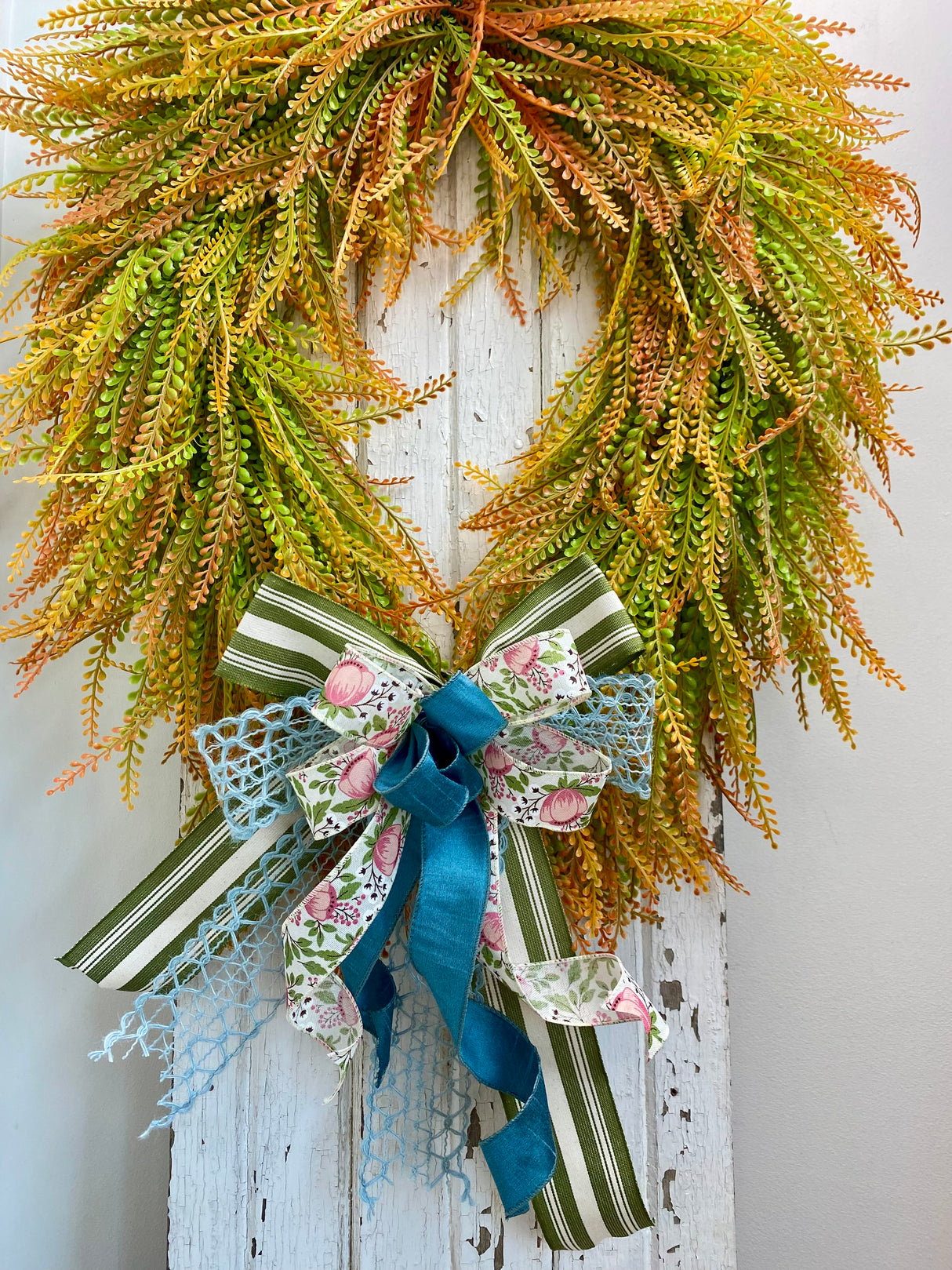 17" Cozy Cottage Bow