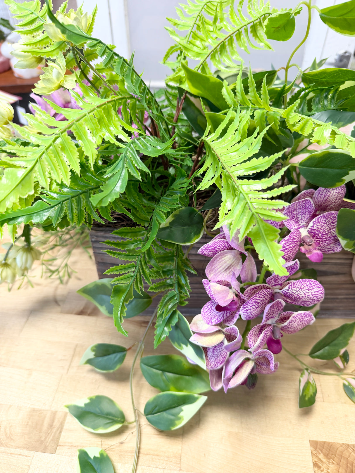 27" Beauty In A Box Planter