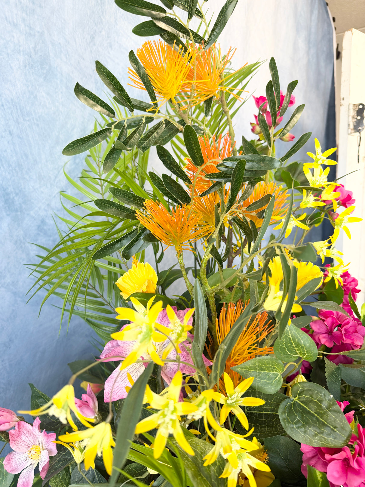 33" Pineapple Paradise Porch Pot