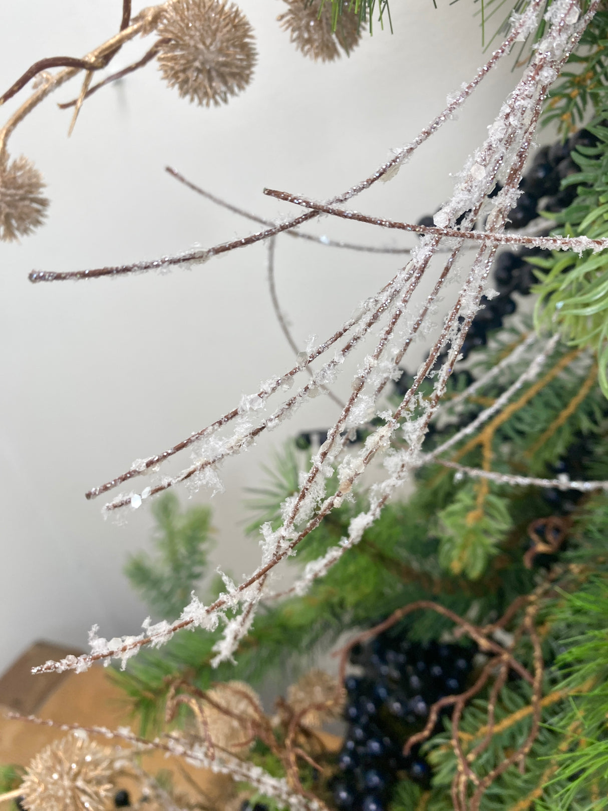 52" Frosty Berries Garland