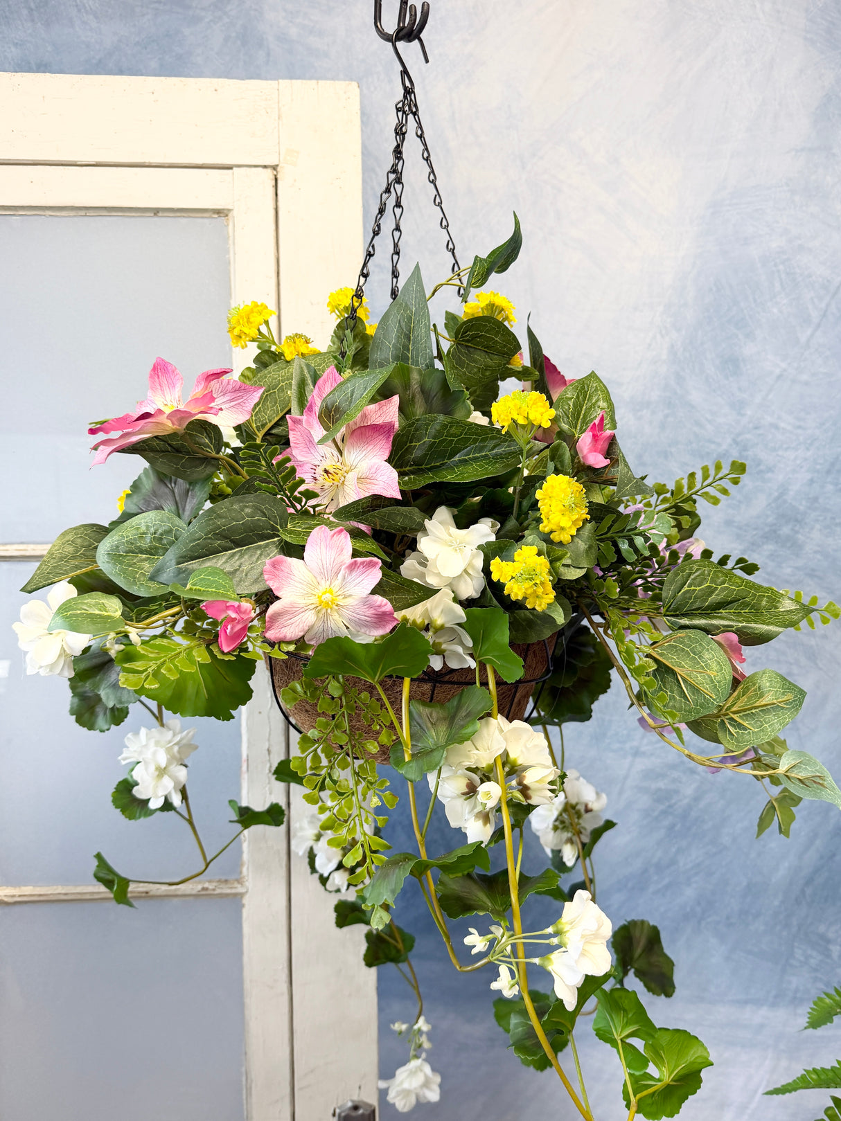 24" Backyard Bloom Hanging Basket