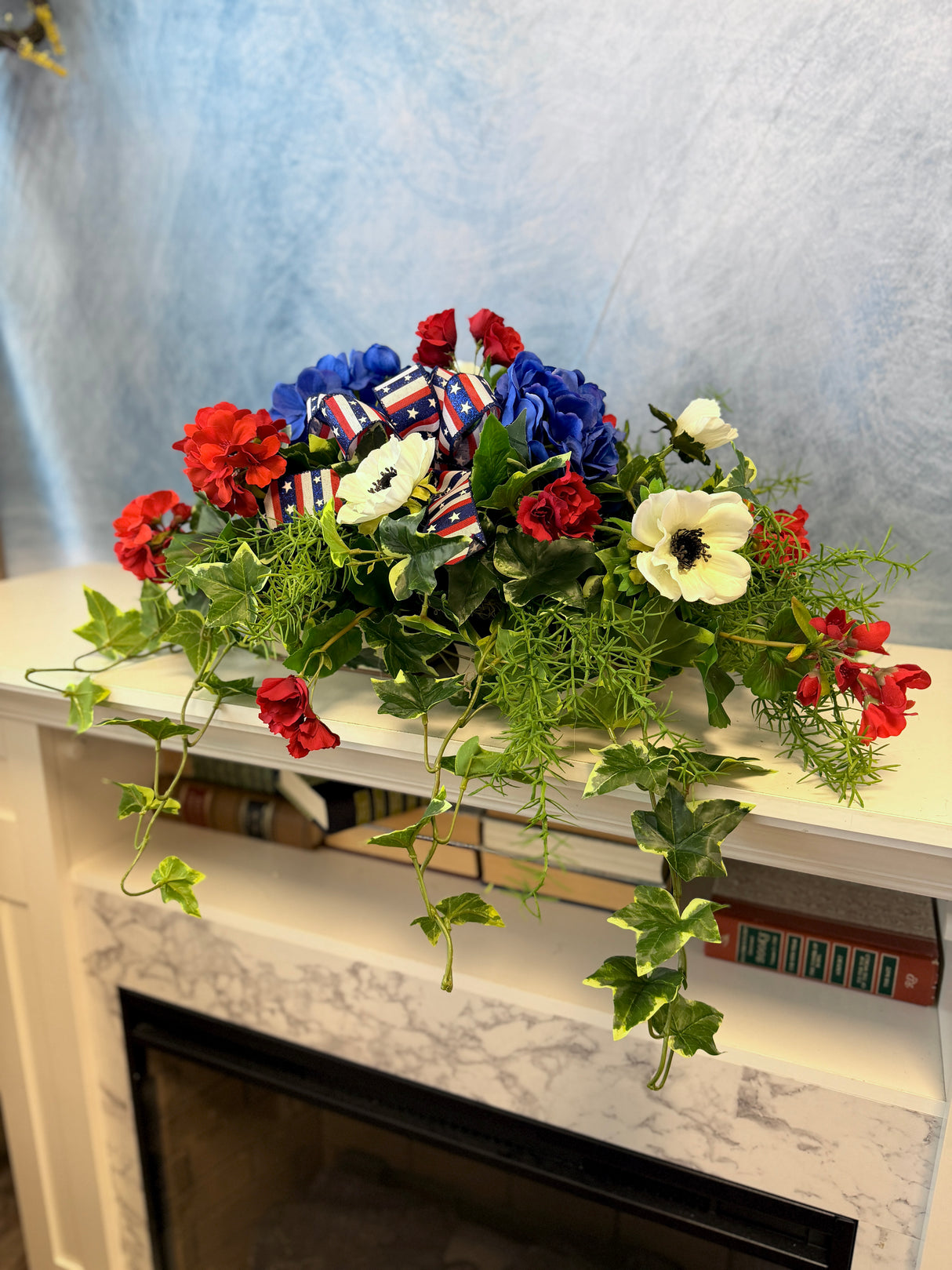 30" UV Protect Patriotic Charm Memorial Saddle