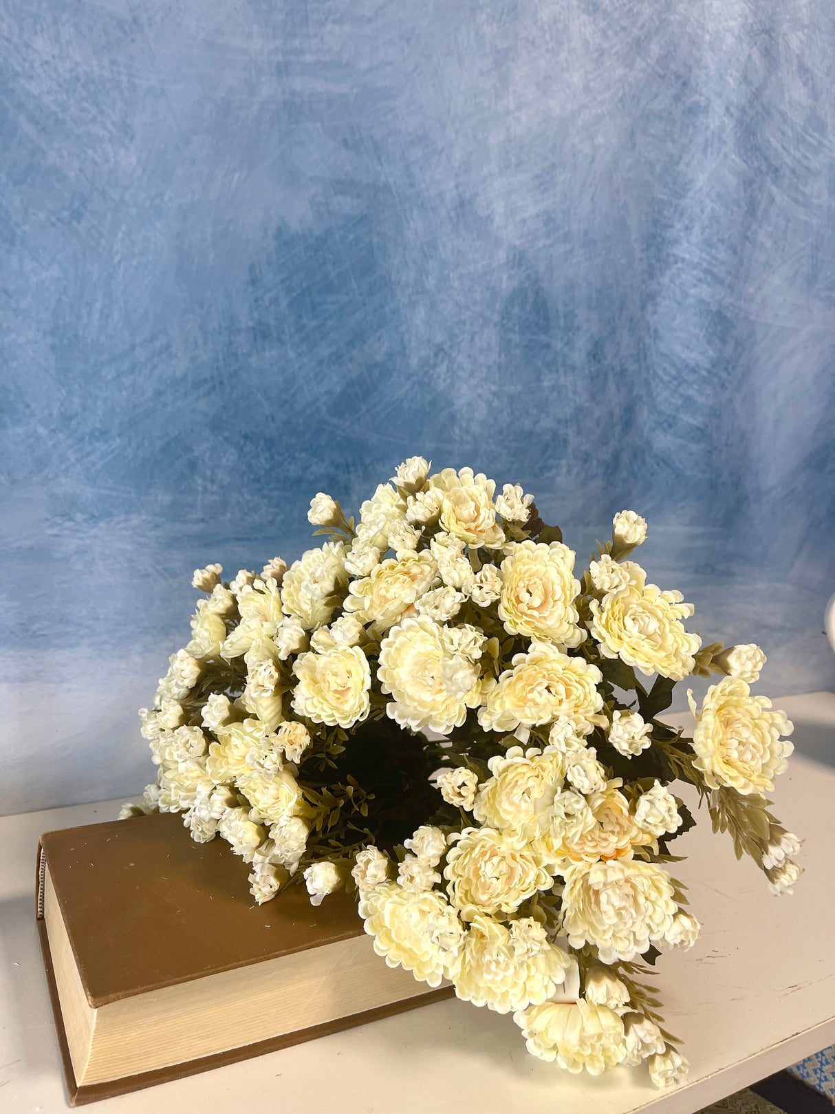 Ivory Mum Bush