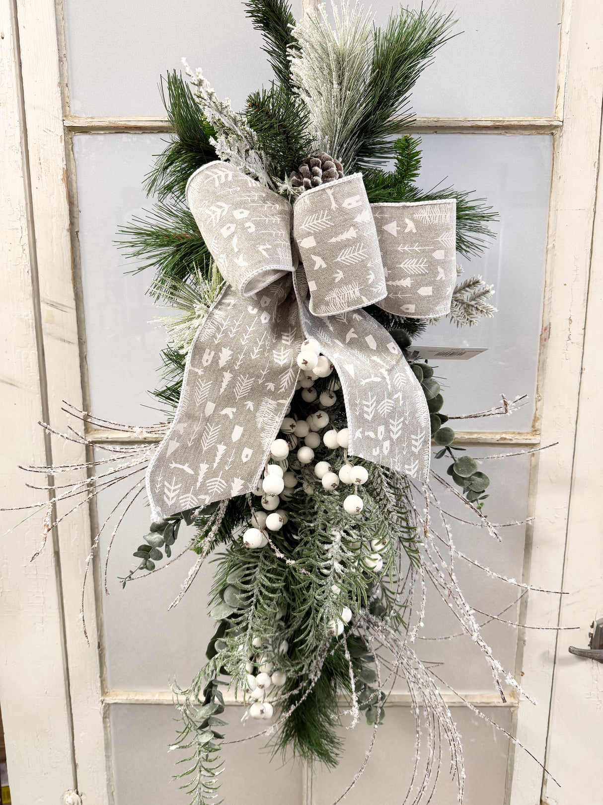 32" Winterberry Sparkle Swag