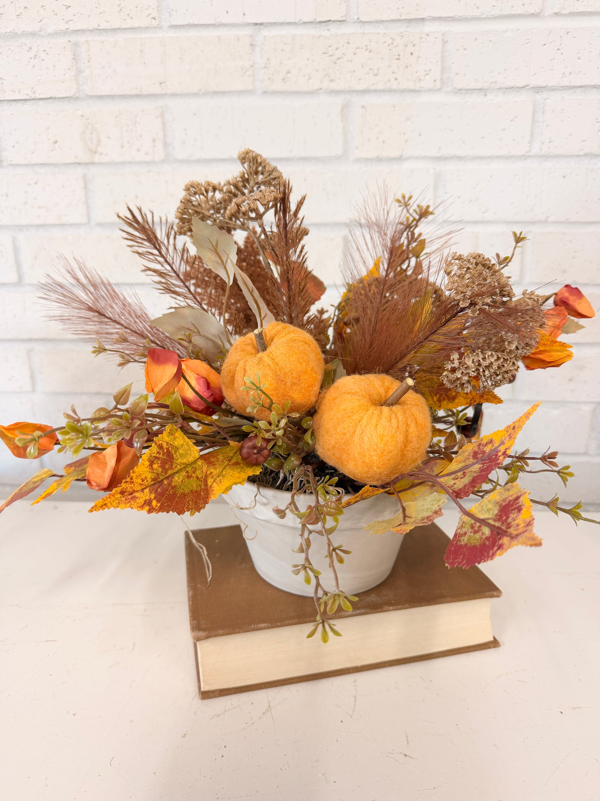 15" Cute Little Pumpkins Centerpiece