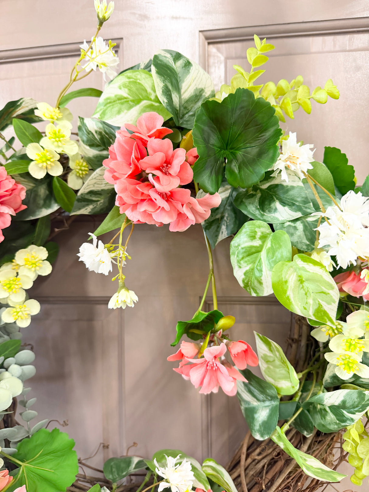 31" Hey Beautiful Wreath