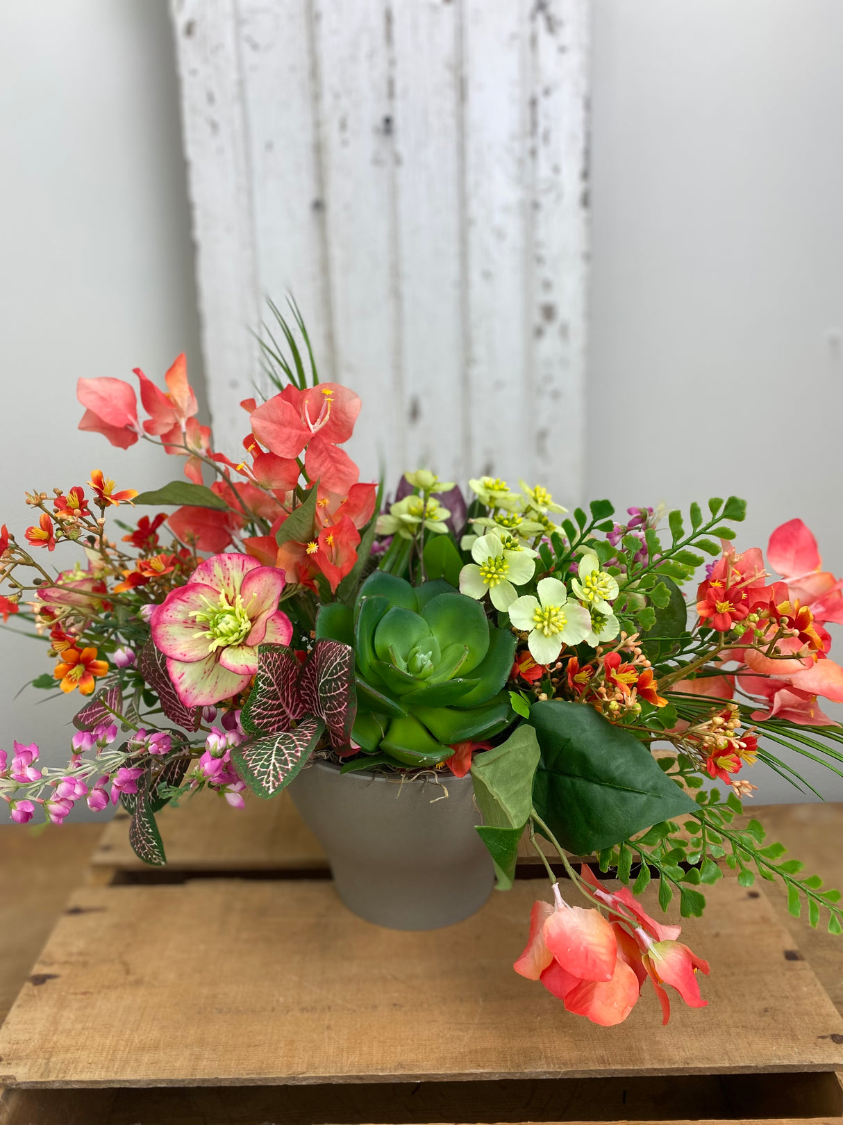 20" Tropical Vibes Centerpiece
