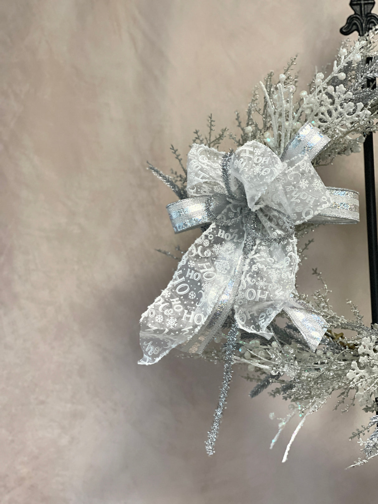 20" Frozen In Time Wreath