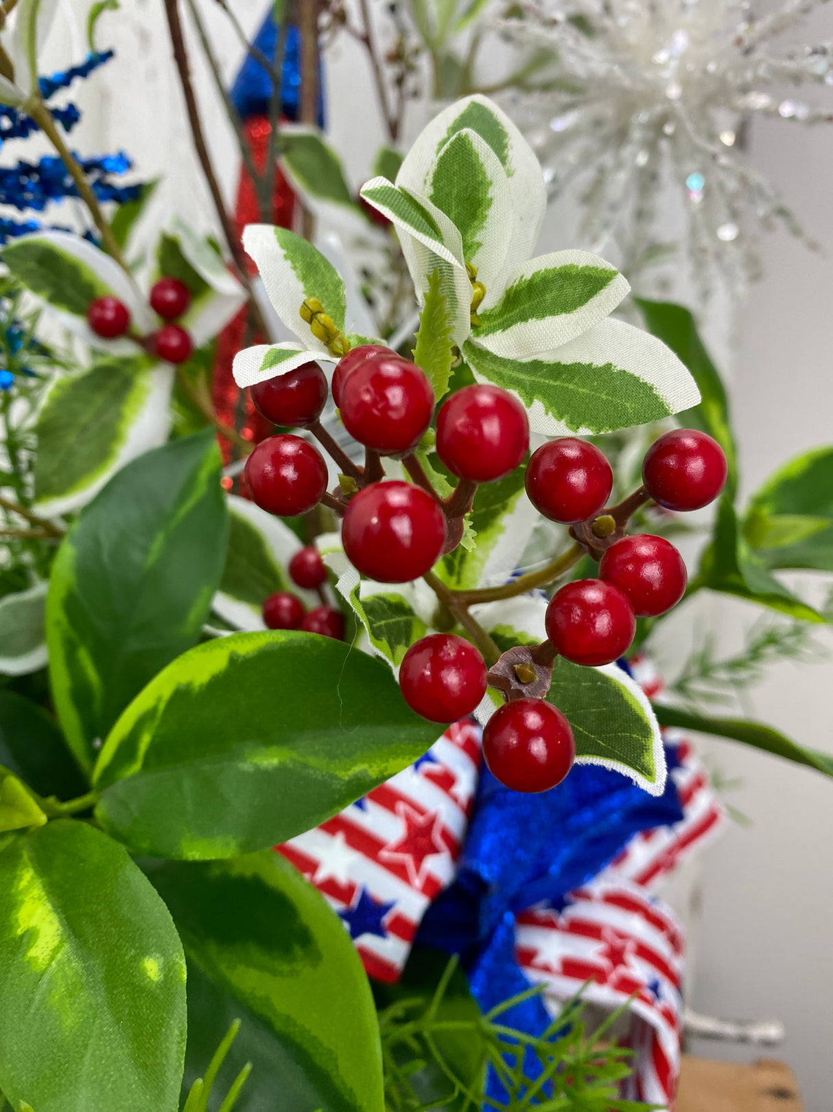 30" Berry Patriotic Porch Pot