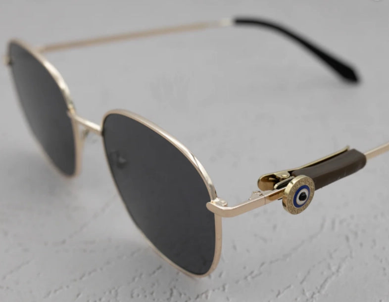3. Altaché Eyewear Charm