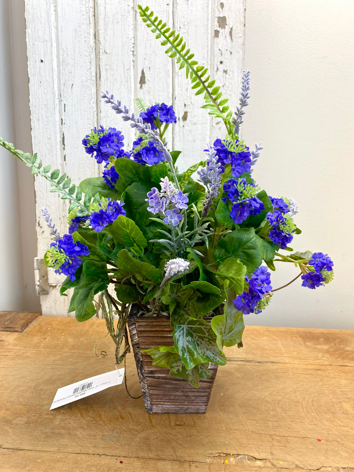 14" Violet Meadow Breeze Centerpiece