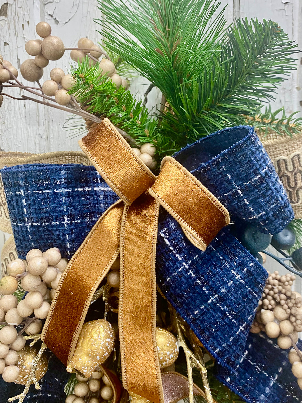 23" Woodland Charm Vertical Swag