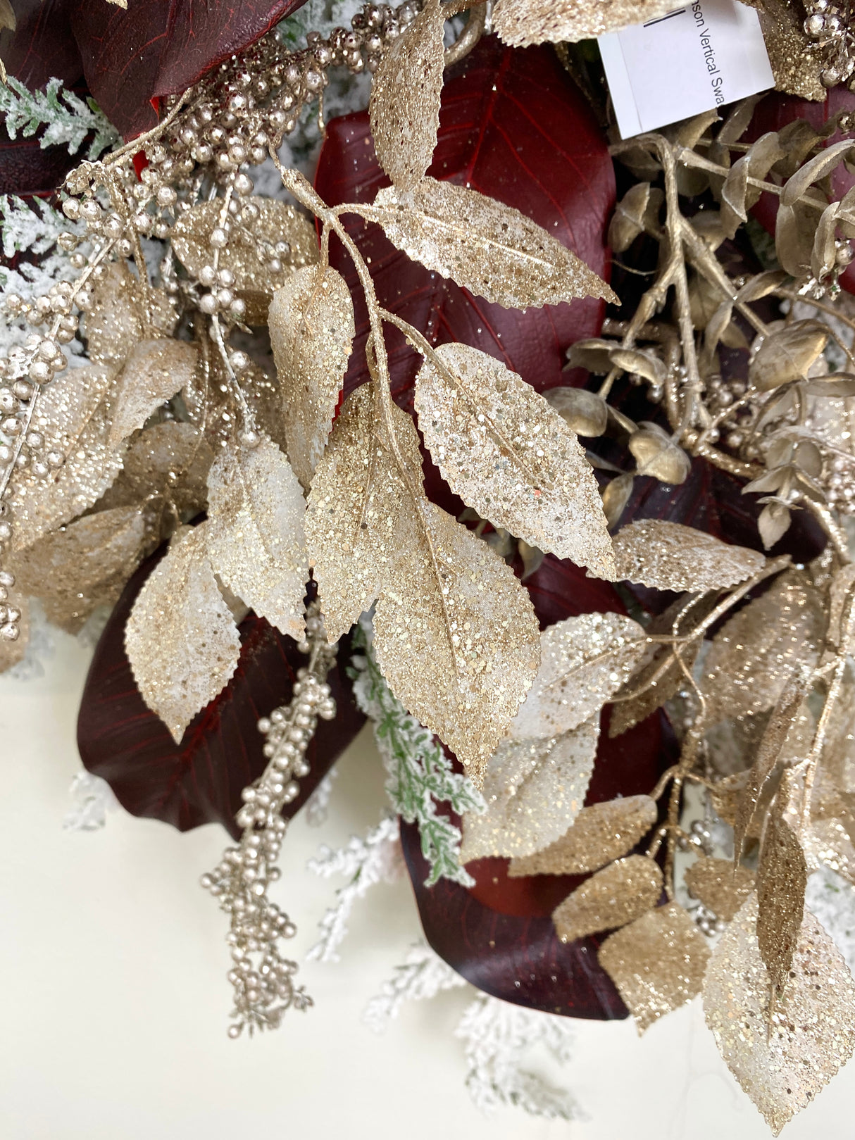 26" Magic Of The Season Vertical Swag