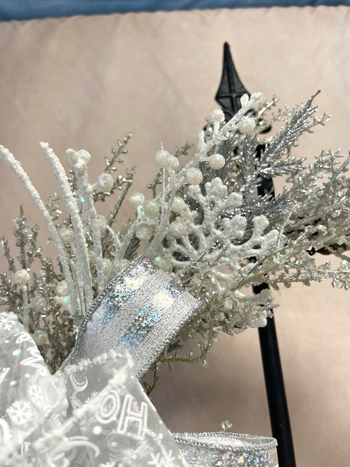 20" Frozen In Time Wreath