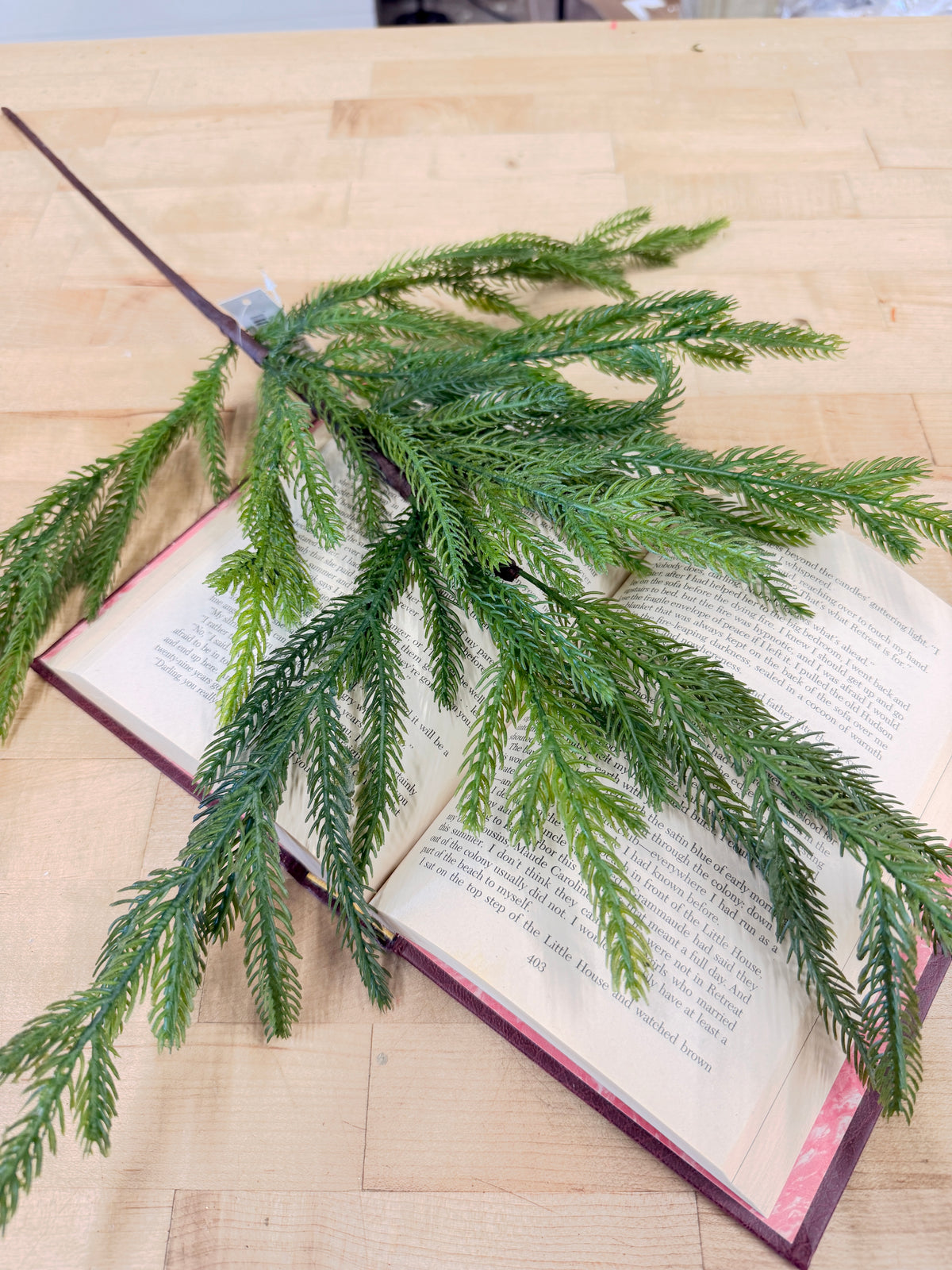 Winterland Real Touch Norfolk Pine Stem