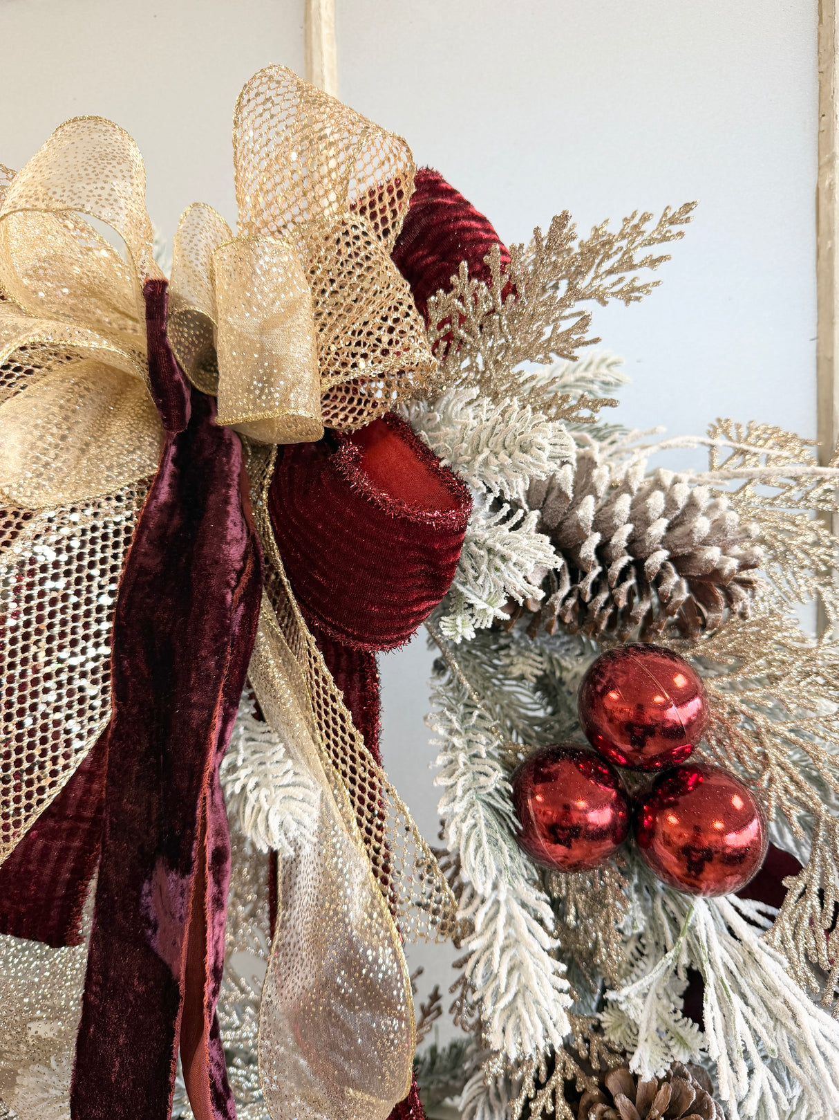 Glimmering Burgundy Wreath Kit