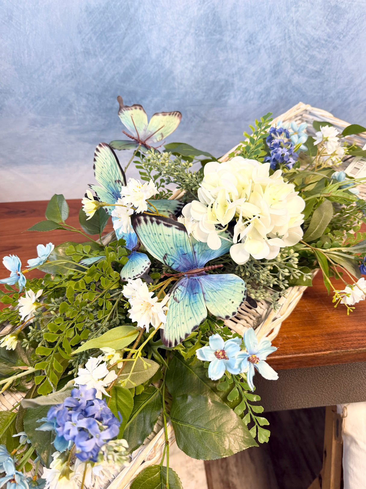 29" Butterfly In Flight Swag