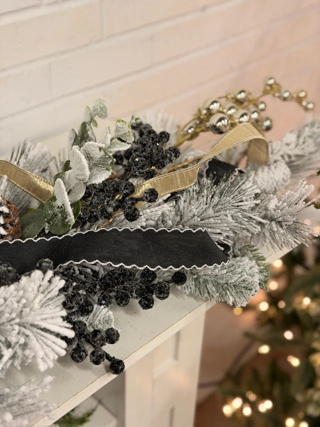67" Champagne Toast Garland
