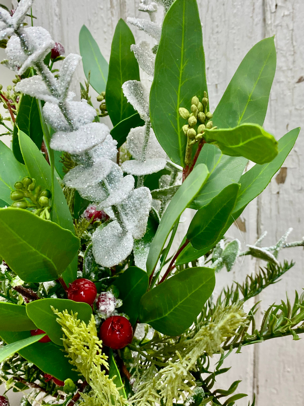 24" Mistletoe Magic Drop In