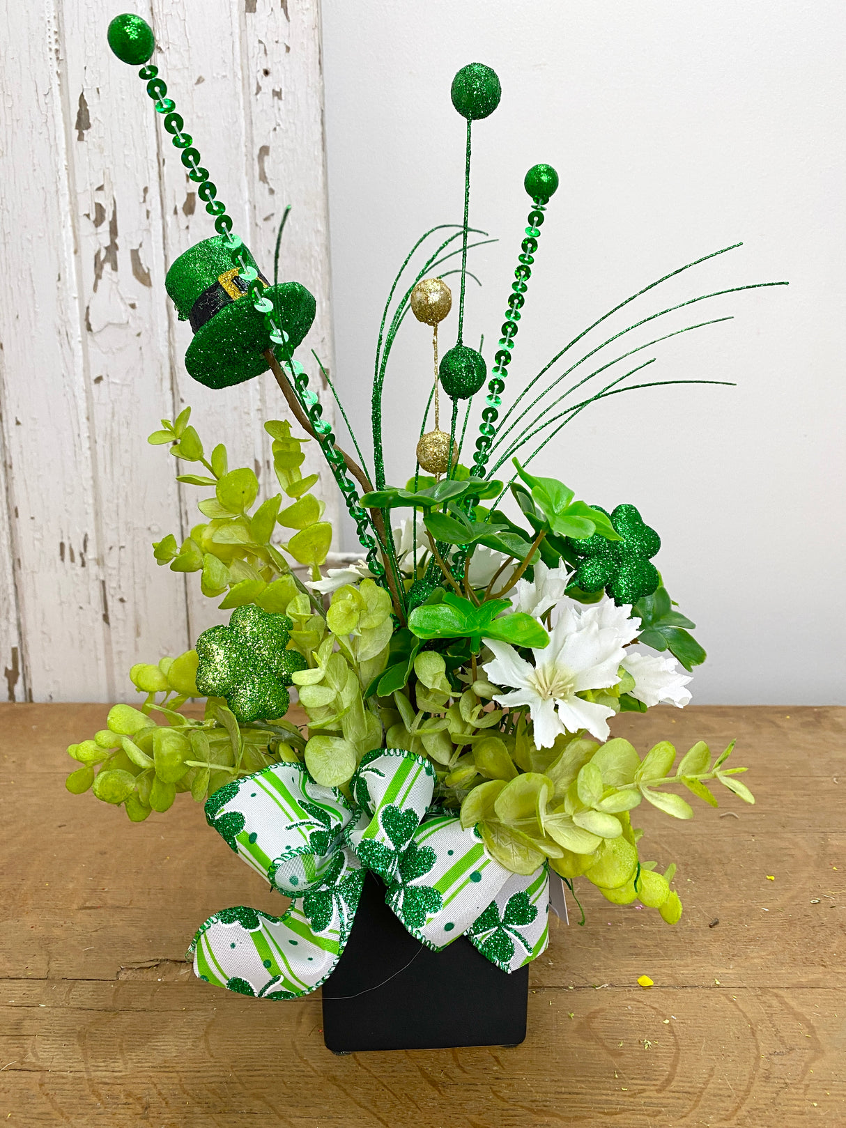 14" Pot Of Gold Centerpiece