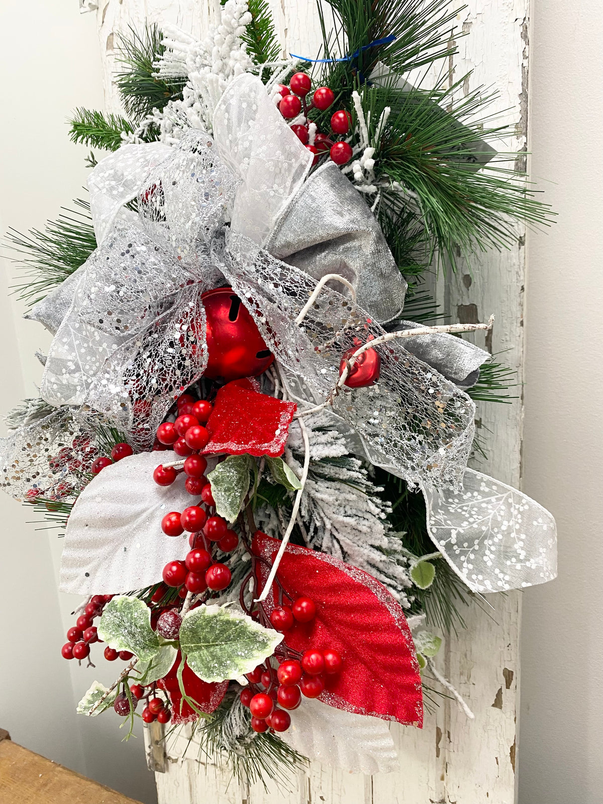 26" Fun & Festive Swag