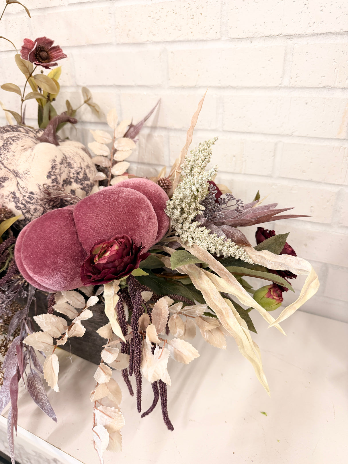 32" Bashful Pumpkins Centerpiece