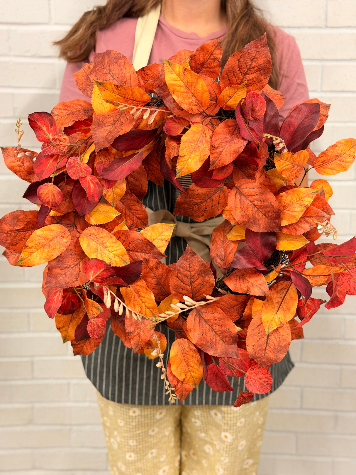 24" Turning Leaves Salal Wreath