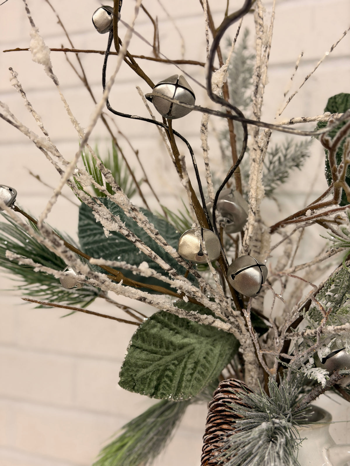 Snowy Elegant Greens Drop-In Kit