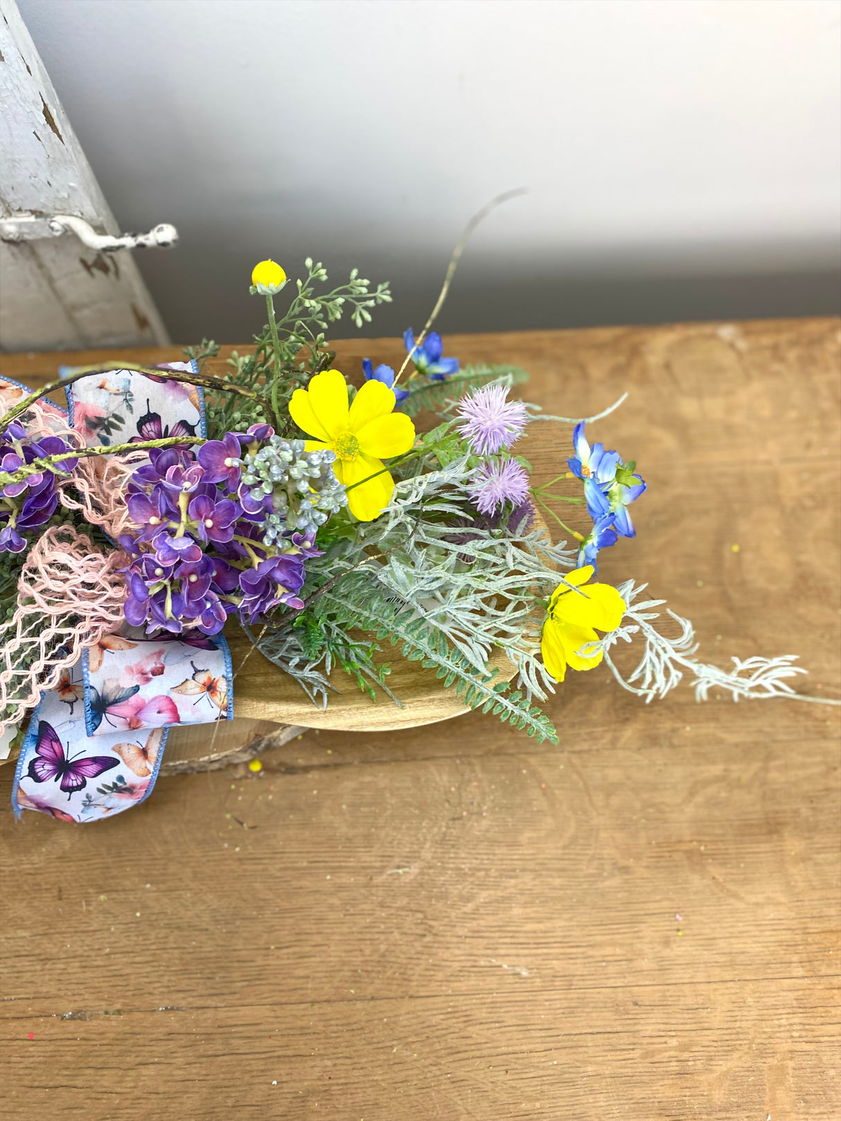 22" Wildflower Whimsy Swag