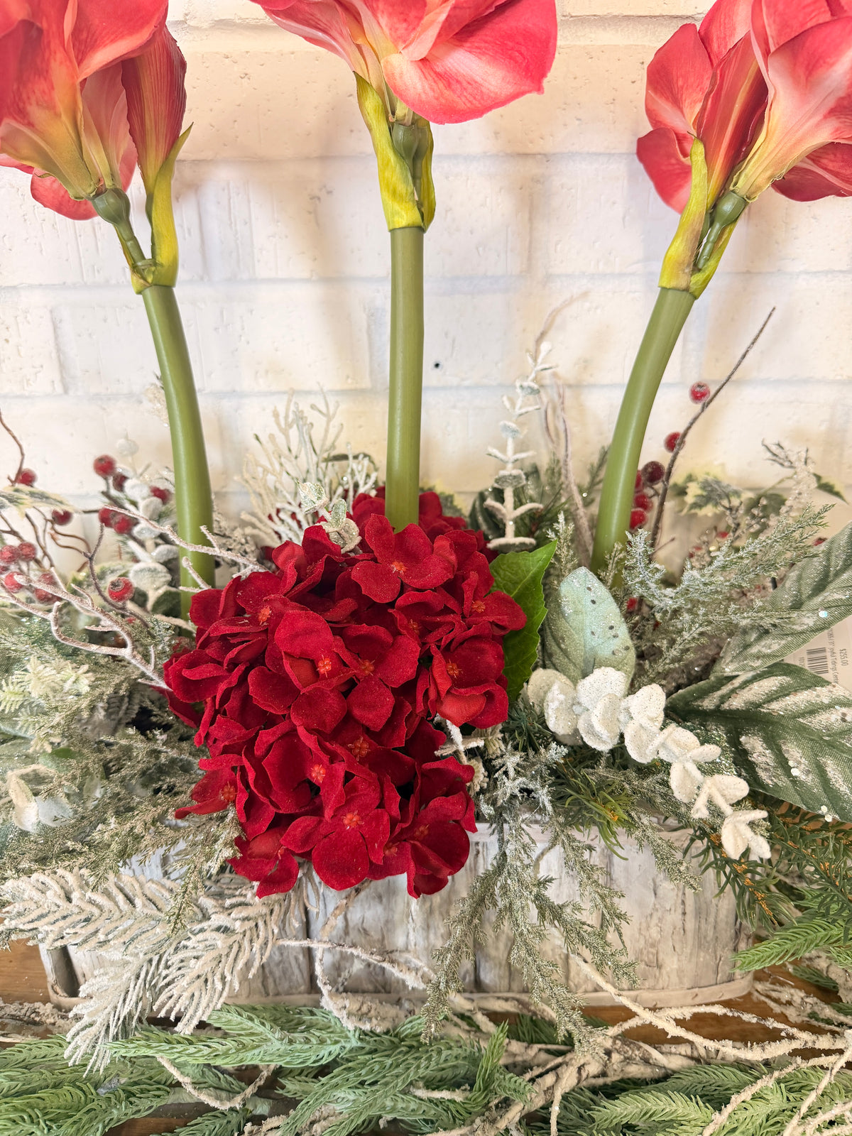 31" Joyful Tidings Centerpiece