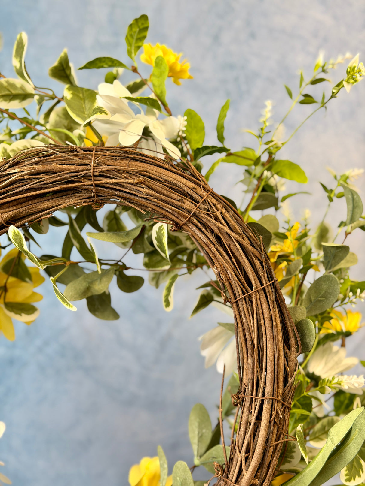 White & Yellow Daisy Wreath