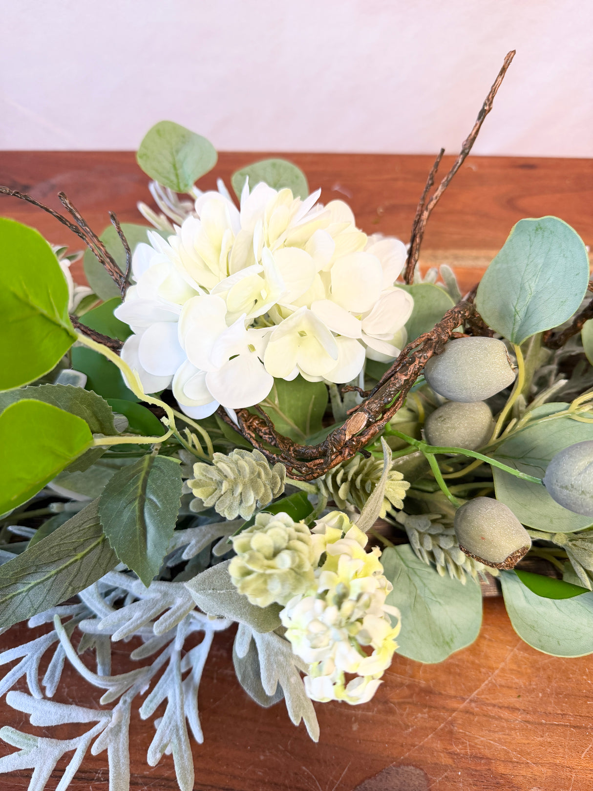 29" Gentle Bloom Swag