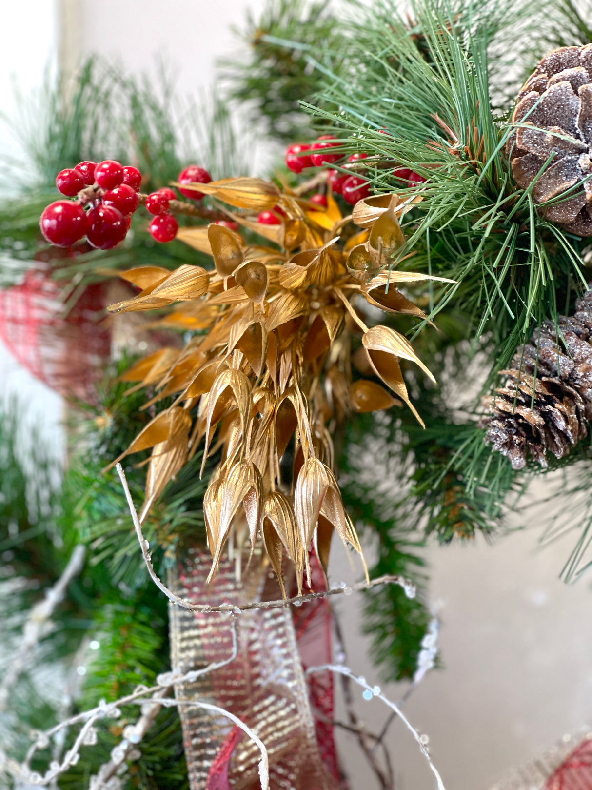 27" Christmas Traditions Wreath